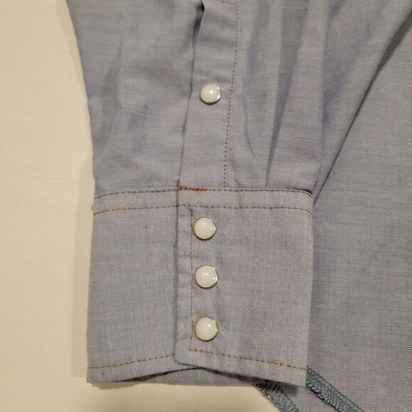 VINTAGE Wrangler Chambray Pearl Snap Button Up Mens Sz XL Western Cowboy Rodeo - Picture 3 of 9